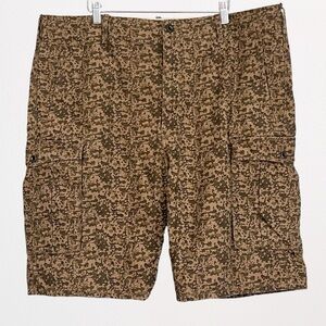 Levi’s Camouflage Cargo Shorts SZ 40